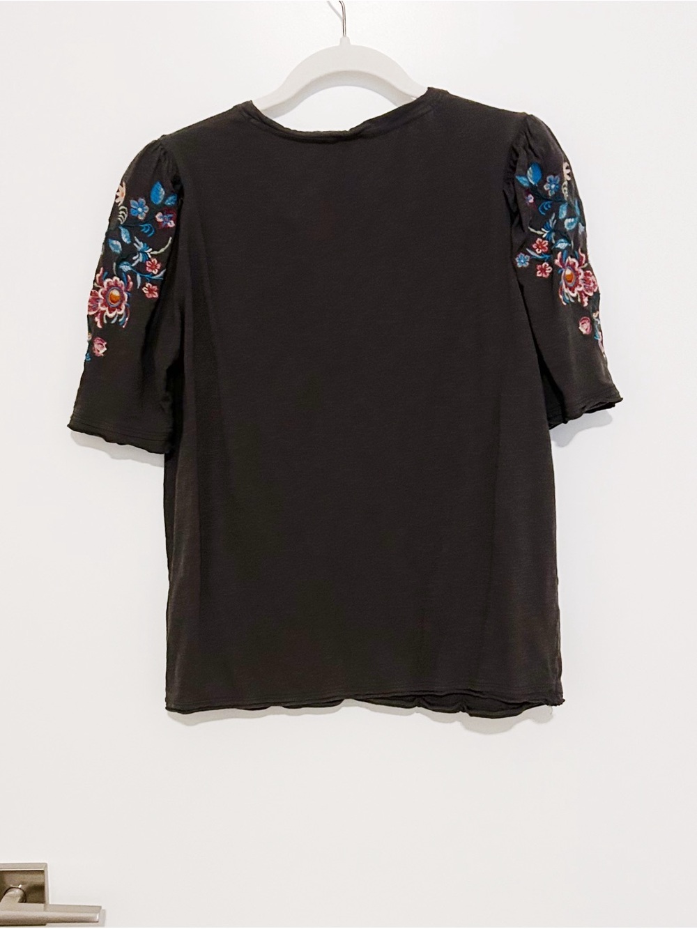 Sundance Embroidered Top - Picture 3 of 6